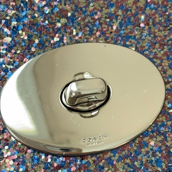 𝅺COACH Clutch/Crossbody Bag - Picture 5 of 9